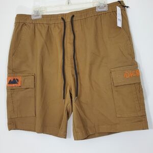 NWT Brooklyn Cloth Shorts, Size Large